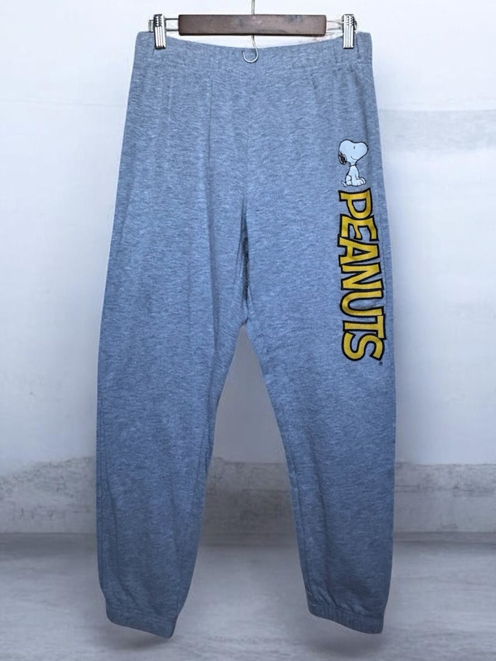 Peanuts Kids' Gray Sweatpants with Yellow Logo and Snoopy